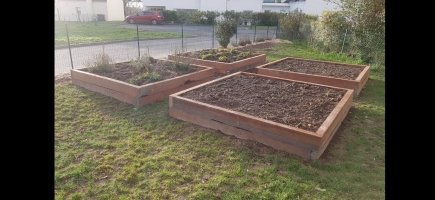 Carrés de potager en traverses bois à Vannes 56 Carrés de potager en traverses bois à Vannes 56