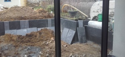 Réalisation de la retenue en palis d'ardoise