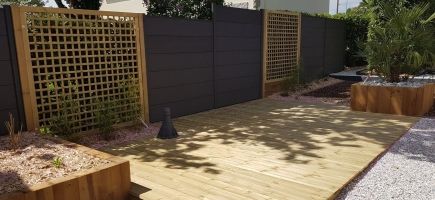 Palissade en composite et treille Palissade en composite et treille