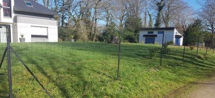 Important vis à vis Important vis à vis