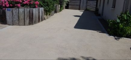 aire de stationnement en stabilisé jaune aire de stationnement en stabilisé jaune