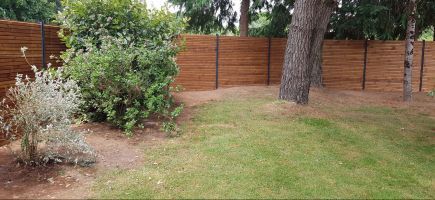 Clôture en bois et poteaux aluminium 56 Vannes