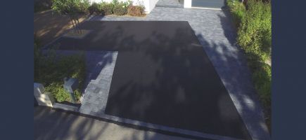 Aire de stationnement en pavés et enrobé sur VANNES 56 MORBIHAN Aire de stationnement en pavés et enrobé sur VANNES 56 MORBIHAN