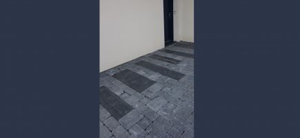 Entrée de maison pavage 56 MORBIHAN