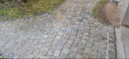 Entrée maison Vannes avant travaux Entrée maison Vannes avant travaux