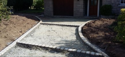 Mise en place chainettes allée Vannes Mise en place chainettes allée Vannes