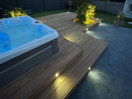 Terrasse bois exotique et SPA vannes Auray Terrasse bois exotique et SPA vannes Auray