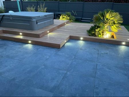 Terrasse pierre naturelle et bois exotique Terrasse pierre naturelle et bois exotique