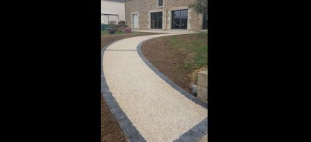Allée béton désactivé Paysagiste Grand Champ 56 Morbihan Allée béton désactivé Paysagiste Grand Champ 56 Morbihan