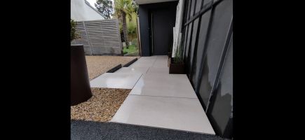 Dallage grès cérame sur plots grande dimension Vannes 56 Morbihan Dallage grès cérame sur plots grande dimension Vannes 56 Morbihan