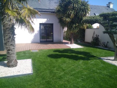 gazon en plaque Morbihan. paysagiste grand champ. Jardin ville gazon en plaque Morbihan. paysagiste grand champ. Jardin ville
