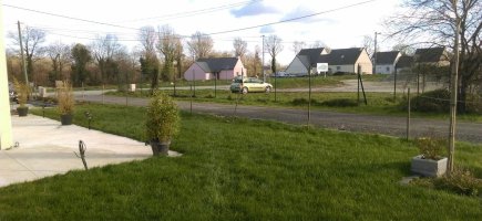 Avant la pose de la clôture aluminium Avant la pose de la clôture aluminium