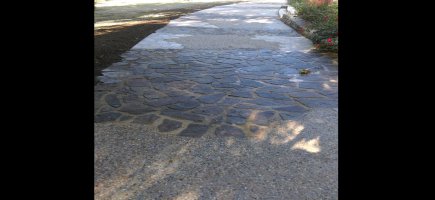 Allée carrossable en pavés naturels sur Theix
