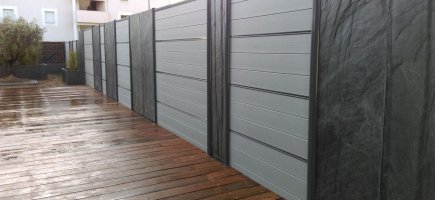 Détail clôture palis d'ardoise Détail clôture palis d'ardoise