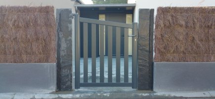 Portillon aluminium RAL7016 (56) Portillon aluminium RAL7016 (56)